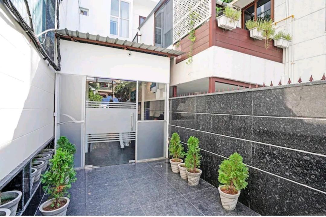 Hotel Glace Near Igi Airport New Delhi